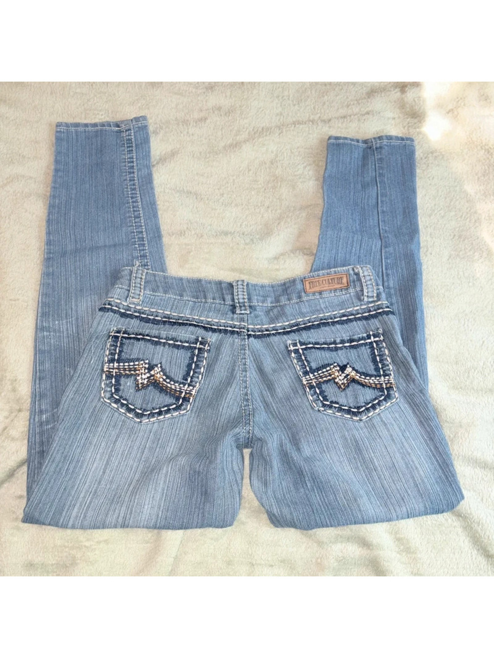 Free Culture Y2K Low Rise light wash fall skinny jeans